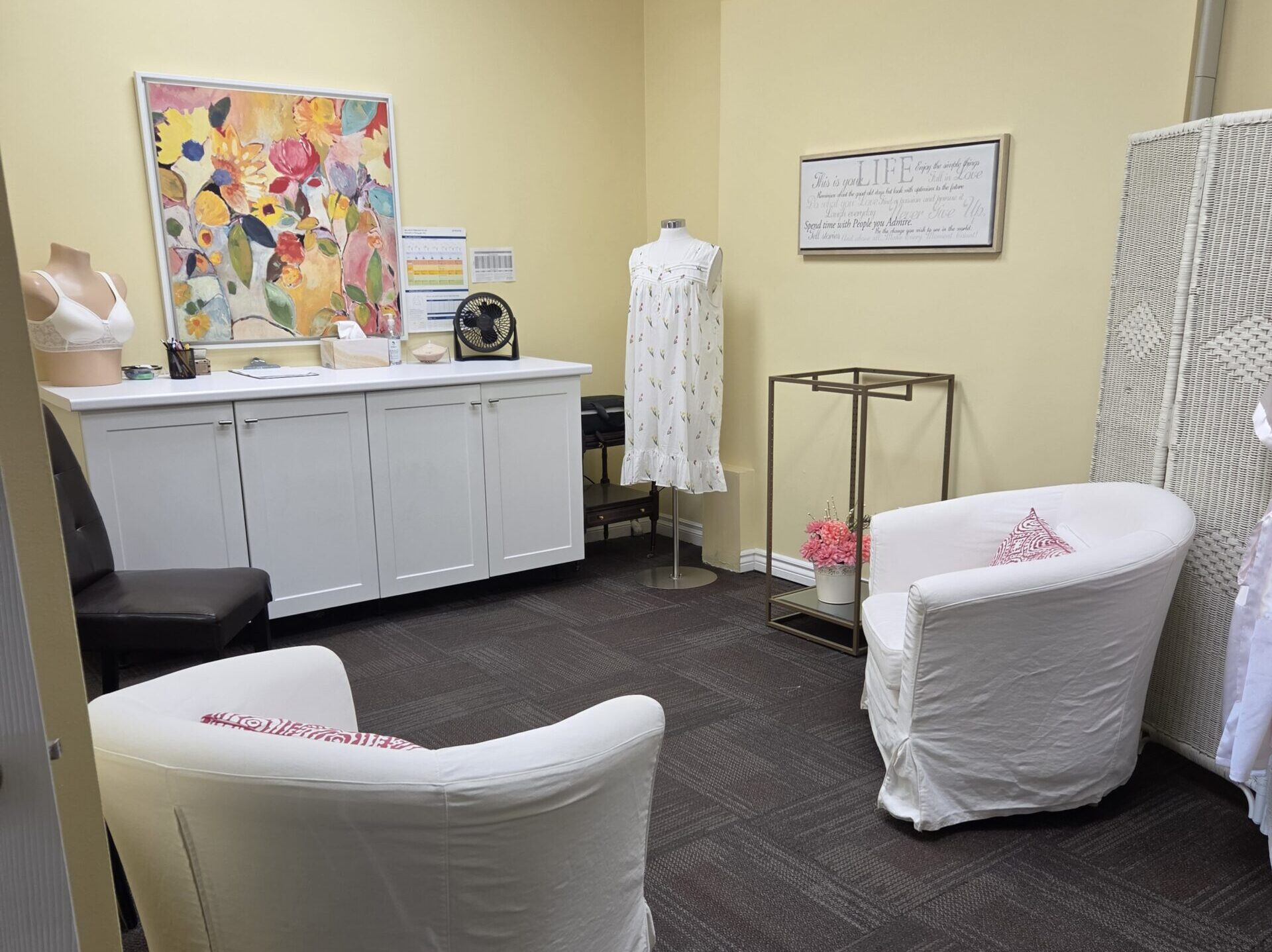 private fitting room for mastectomy fitting